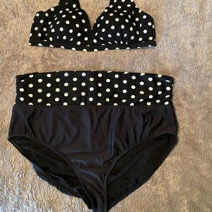 Black and White Tankini swimsuit